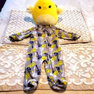 Emma & Jack guitar sleeper